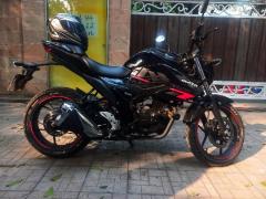 Suzuki Gixxer Dual Disc Dual Tone